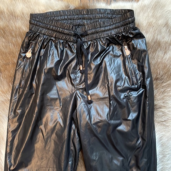 Hummel pants with zippers - Picture 2 of 5